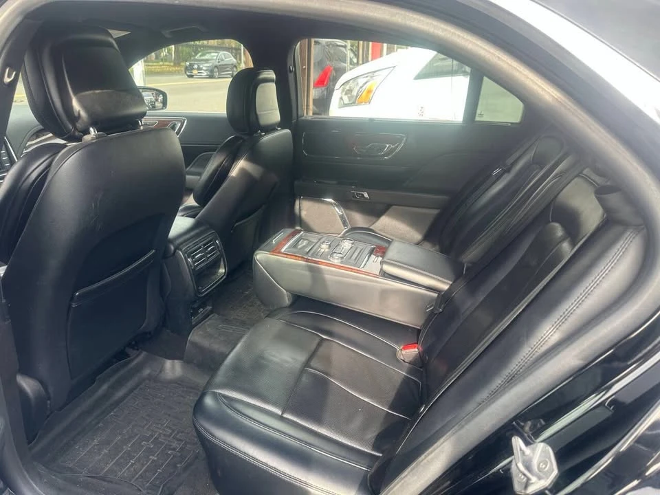 2019 Lincoln Continental 10th Gen - Image 11 of 20