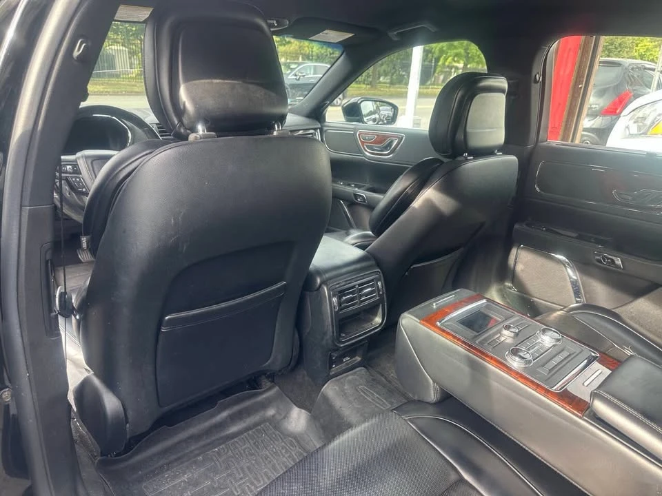 2019 Lincoln Continental 10th Gen - Image 12 of 20