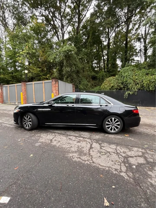 2019 Lincoln Continental 10th Gen - Image 7 of 13