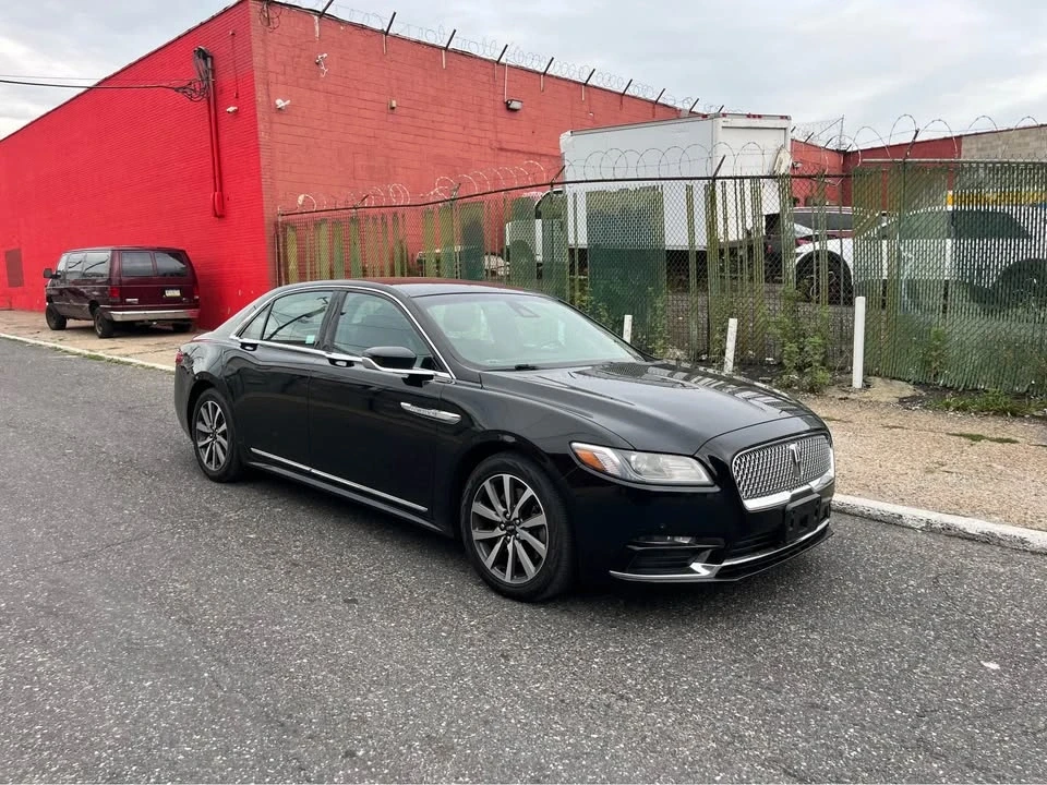 2019 Lincoln Continental 10th Gen - Image 2 of 16