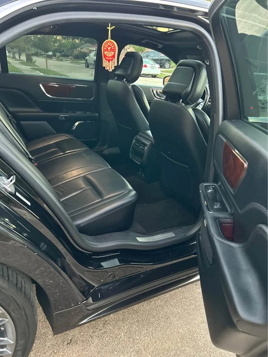 2019 Lincoln Continental 10th Gen - Image 7 of 12