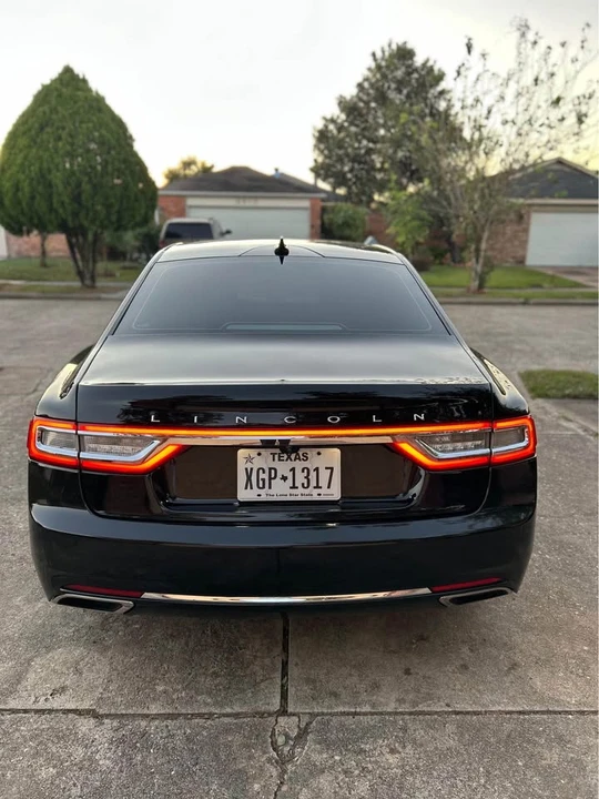 2019 Lincoln Continental 10th Gen - Image 4 of 12