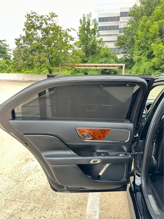 2019 Lincoln Continental 10th Gen - Image 17 of 18