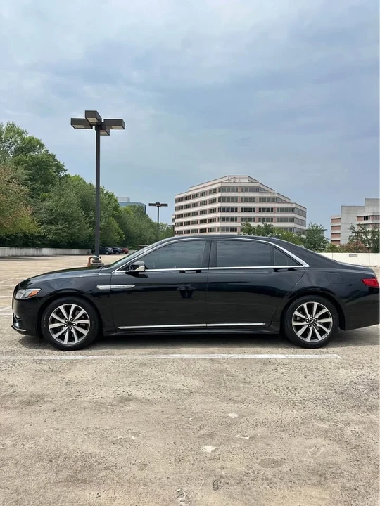 2019 Lincoln Continental 10th Gen - Image 4 of 18