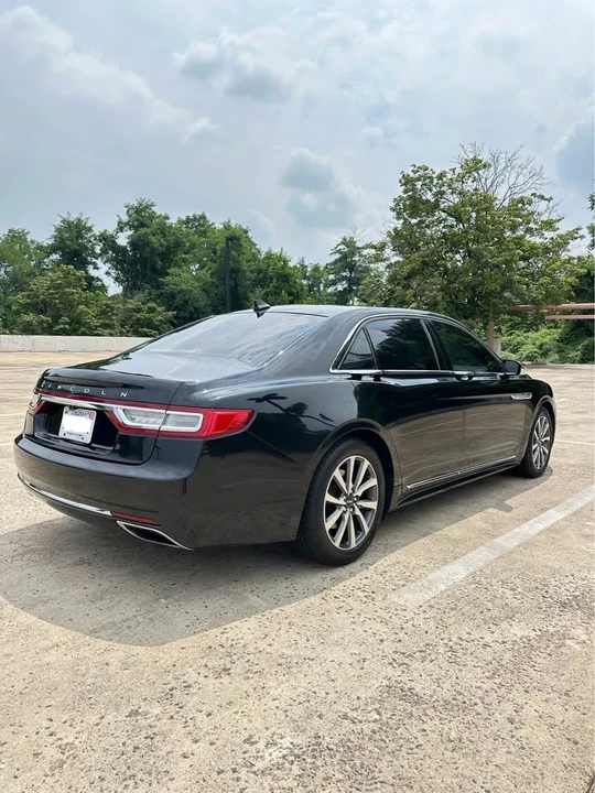 2019 Lincoln Continental 10th Gen - Image 7 of 18