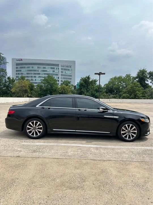 2019 Lincoln Continental 10th Gen - Image 8 of 18