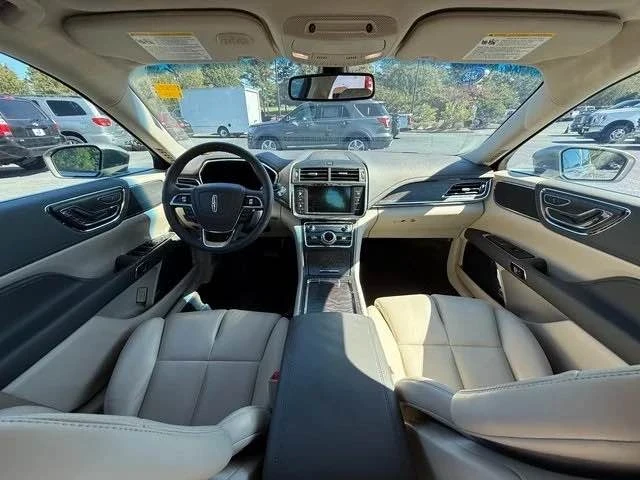 2019 Lincoln Continental 10th Gen - Image 5 of 13