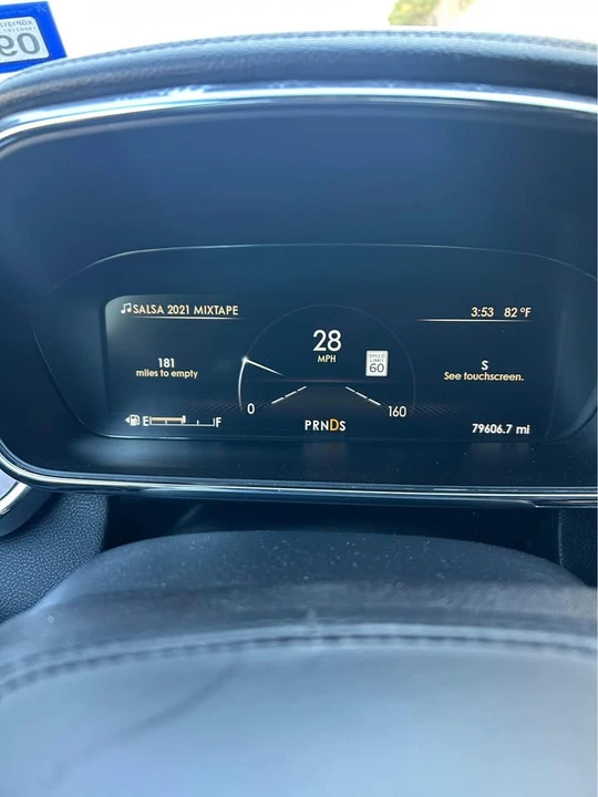 2019 Lincoln Continental 10th Gen - Image 16 of 17