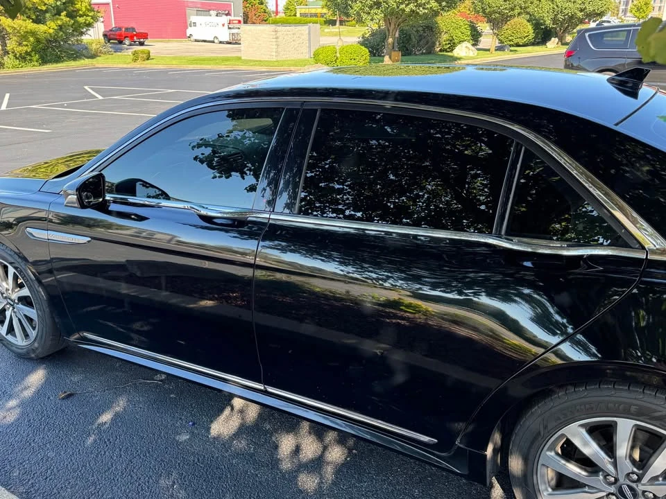 2019 Lincoln Continental 10th Gen - Image 3 of 4