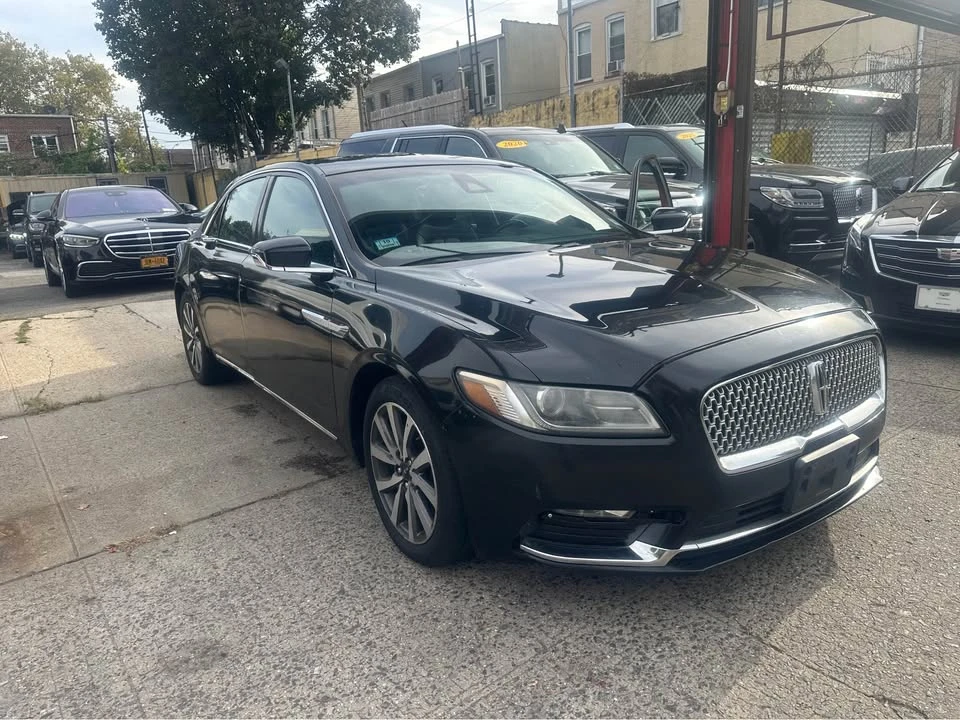 2019 Lincoln Continental 10th Gen - Image 2 of 19