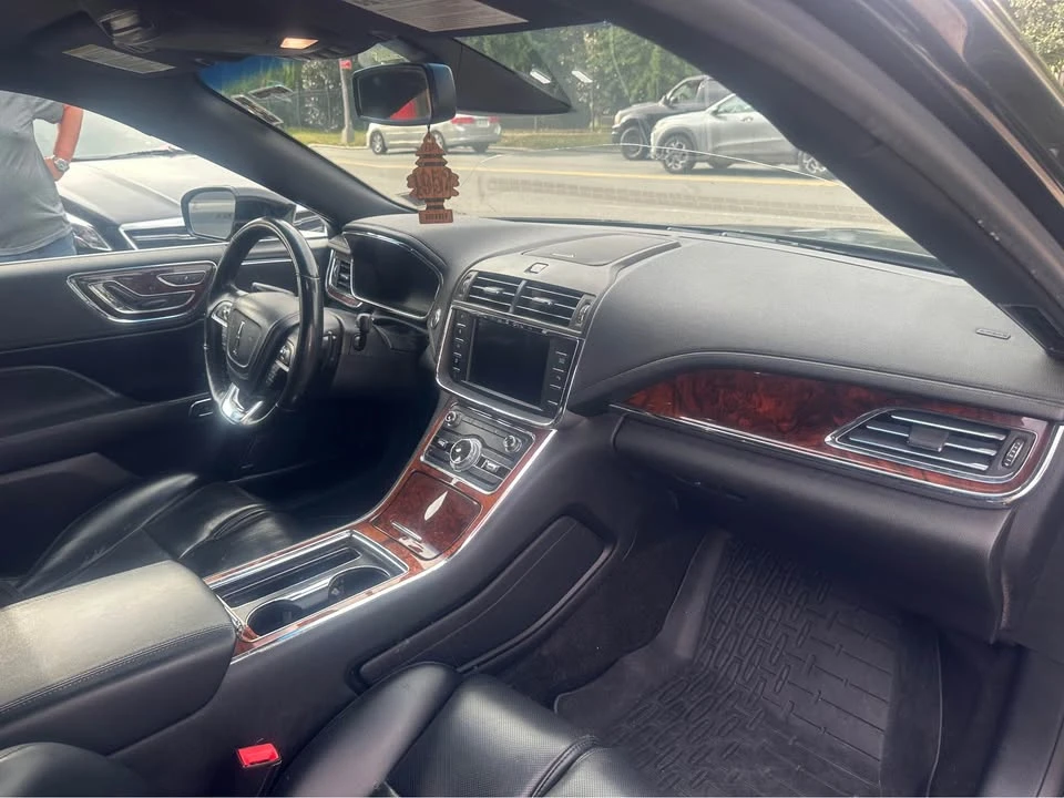 2019 Lincoln Continental 10th Gen - Image 12 of 19