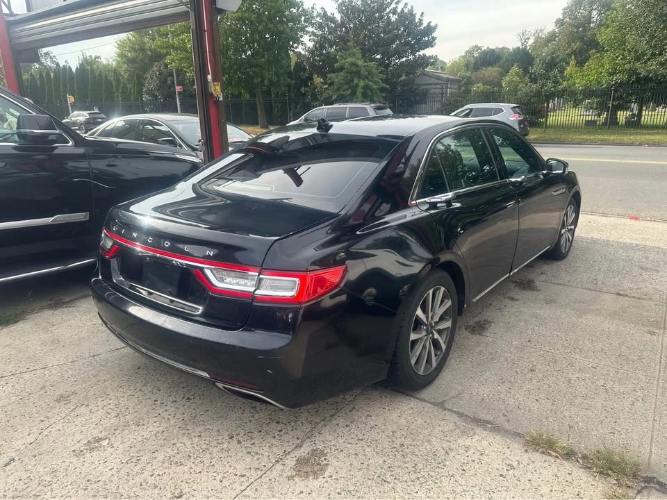2019 Lincoln Continental 10th Gen - Image 3 of 19