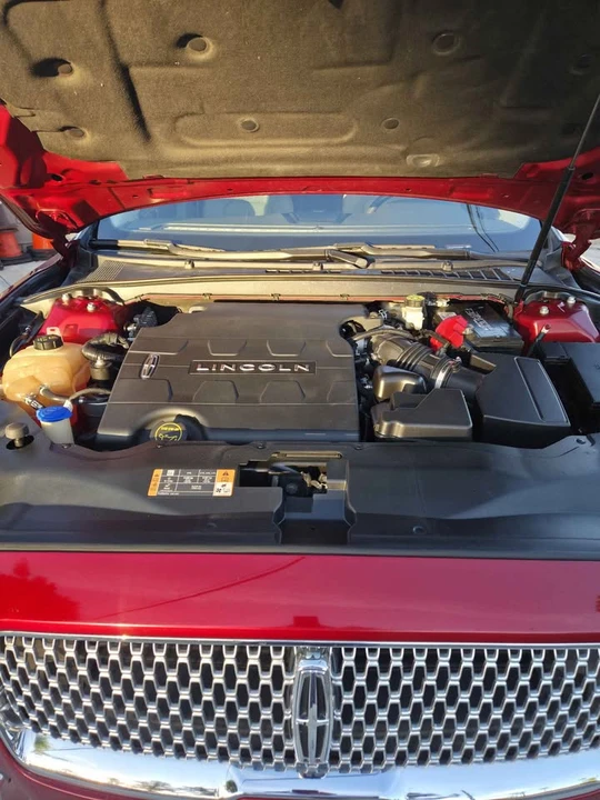 2019 Lincoln Continental 10th Gen - Image 3 of 10