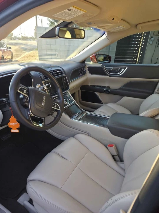 2019 Lincoln Continental 10th Gen - Image 5 of 10