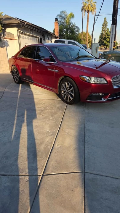 2019 Lincoln Continental 10th Gen - Image 7 of 10