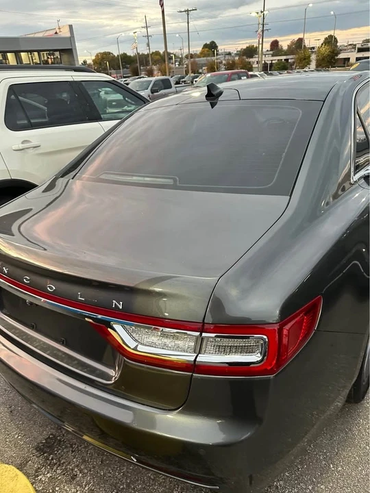 2019 Lincoln Continental 10th Gen - Image 4 of 4