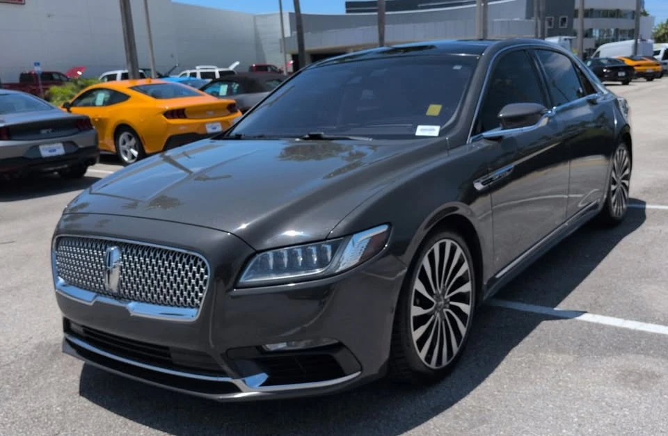 2019 Lincoln Continental 10th Gen - Image 5 of 12
