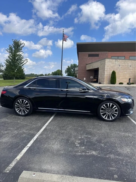 2019 Lincoln Continental 10th Gen - Image 4 of 16