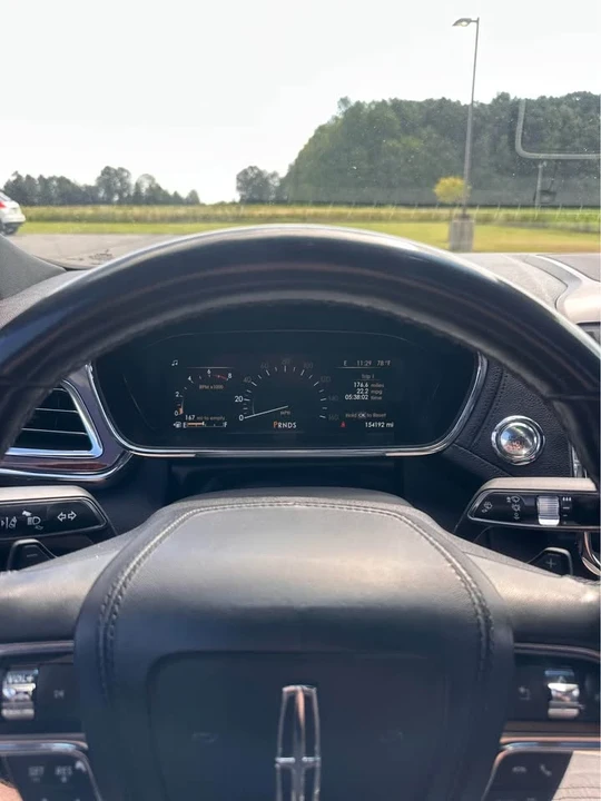 2019 Lincoln Continental 10th Gen - Image 13 of 16