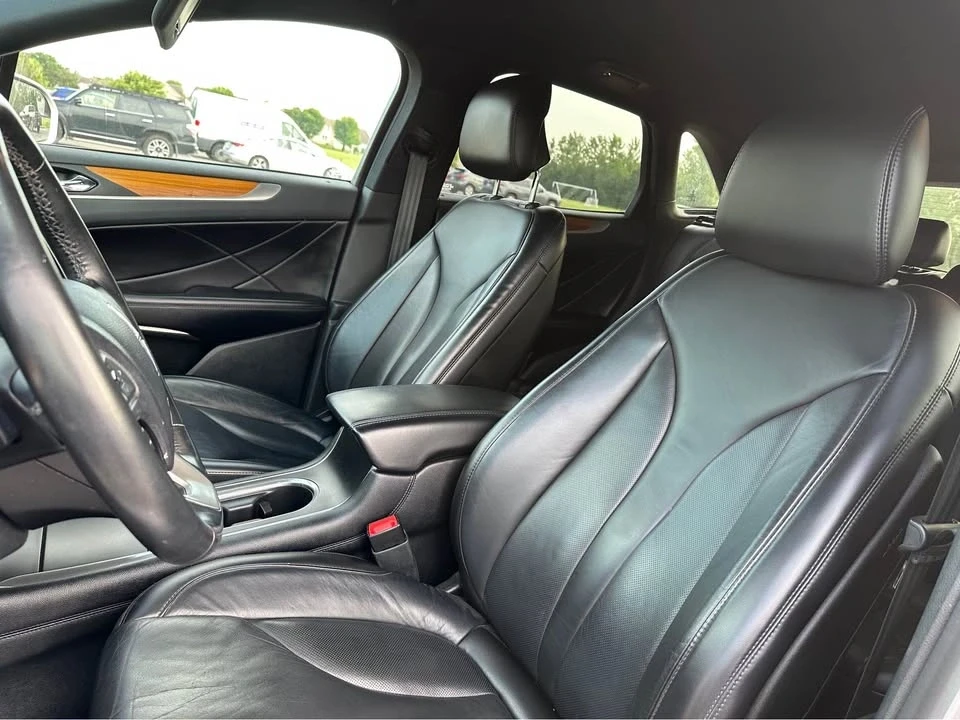 2019 Lincoln MKC - Image 12 of 14