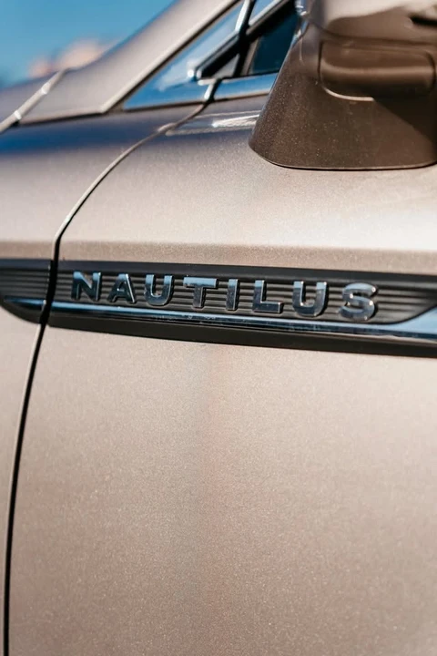 2019 Lincoln Nautilus - Image 8 of 8