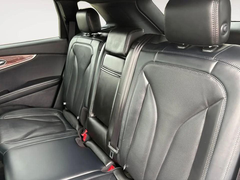 2019 Lincoln Nautilus - Image 13 of 15