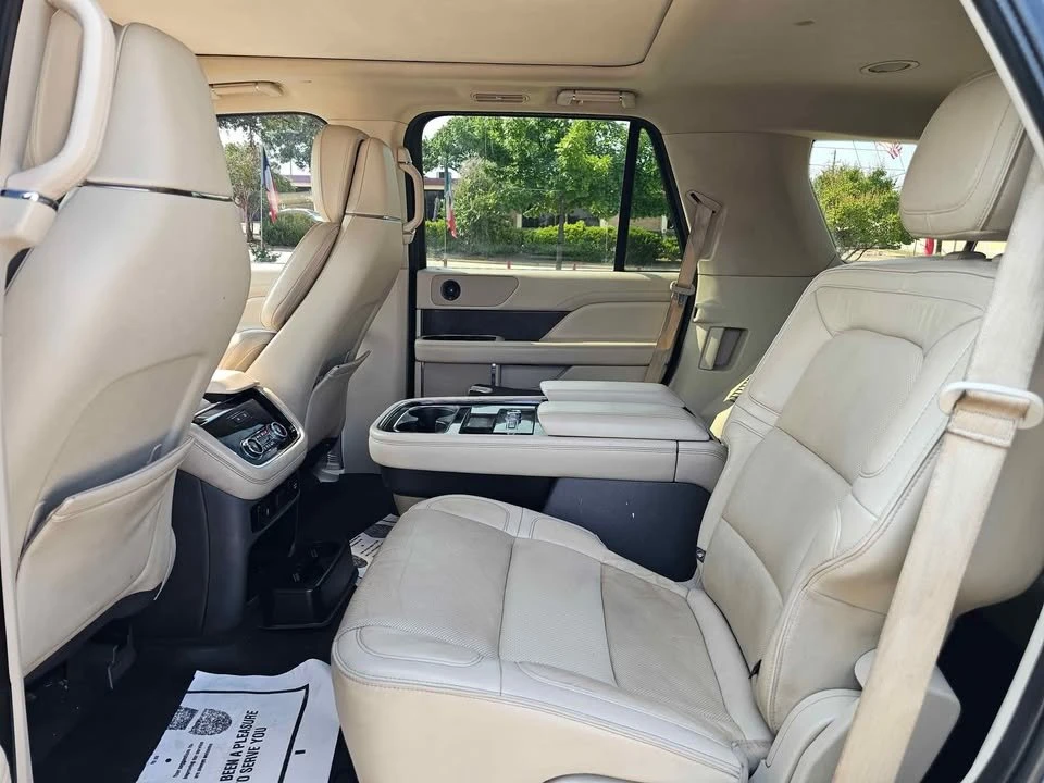 2019 Lincoln Navigator 4th Gen - Image 2 of 5