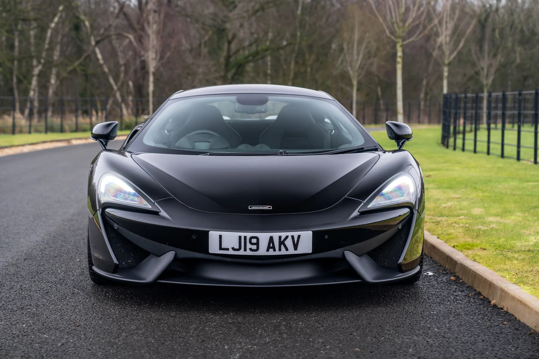2019 McLaren 570S - Image 15 of 31