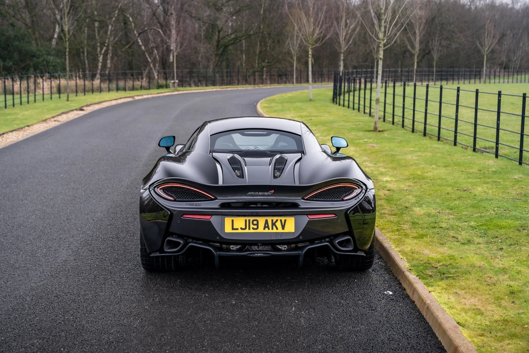 2019 McLaren 570S - Image 31 of 31