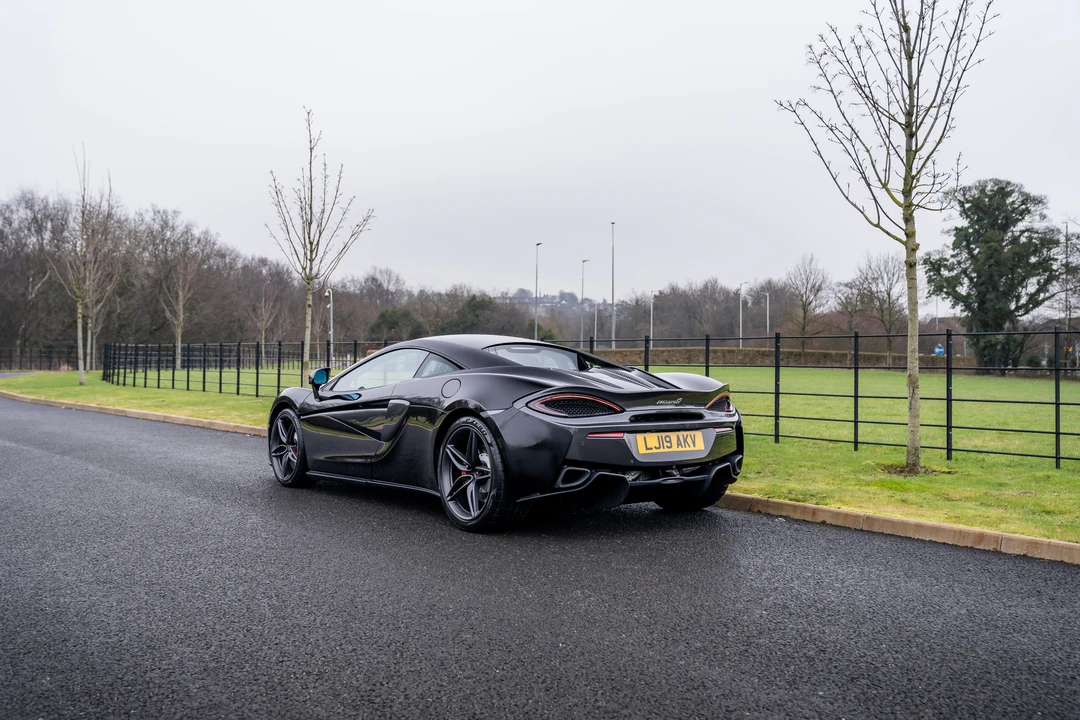 2019 McLaren 570S - Image 13 of 31