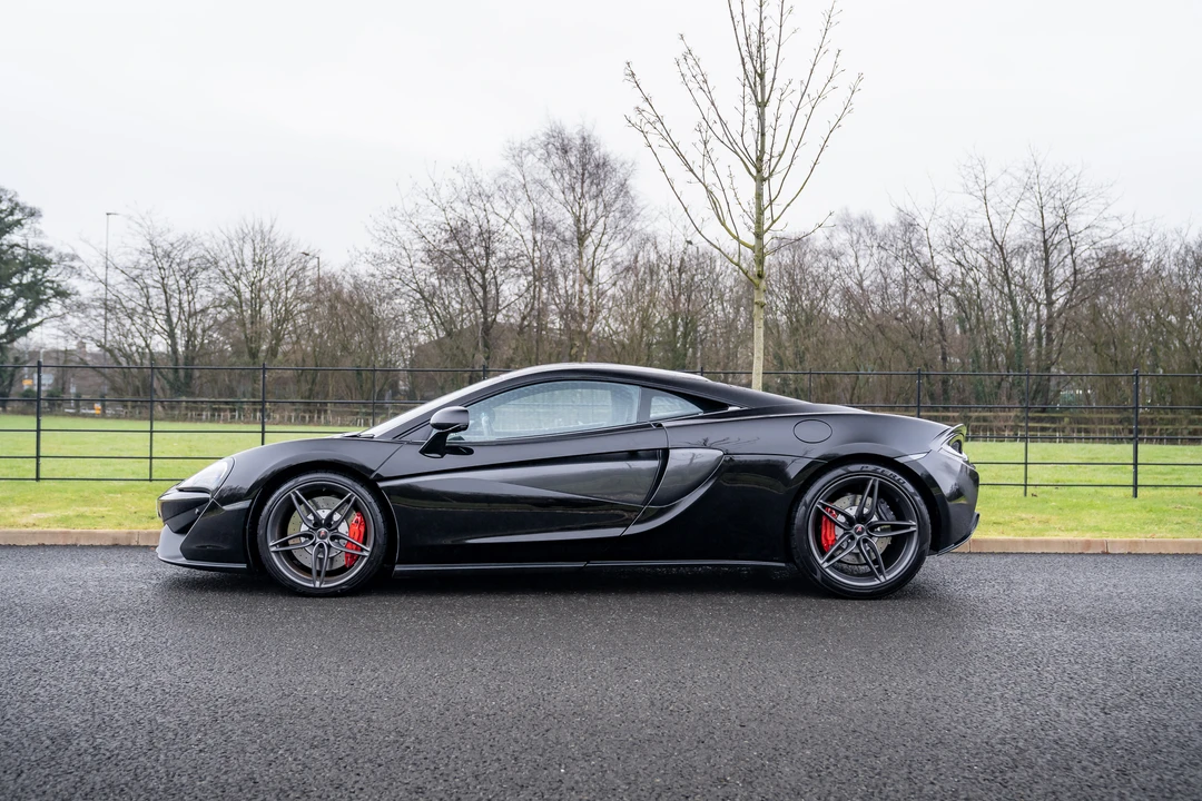 2019 McLaren 570S - Image 9 of 31