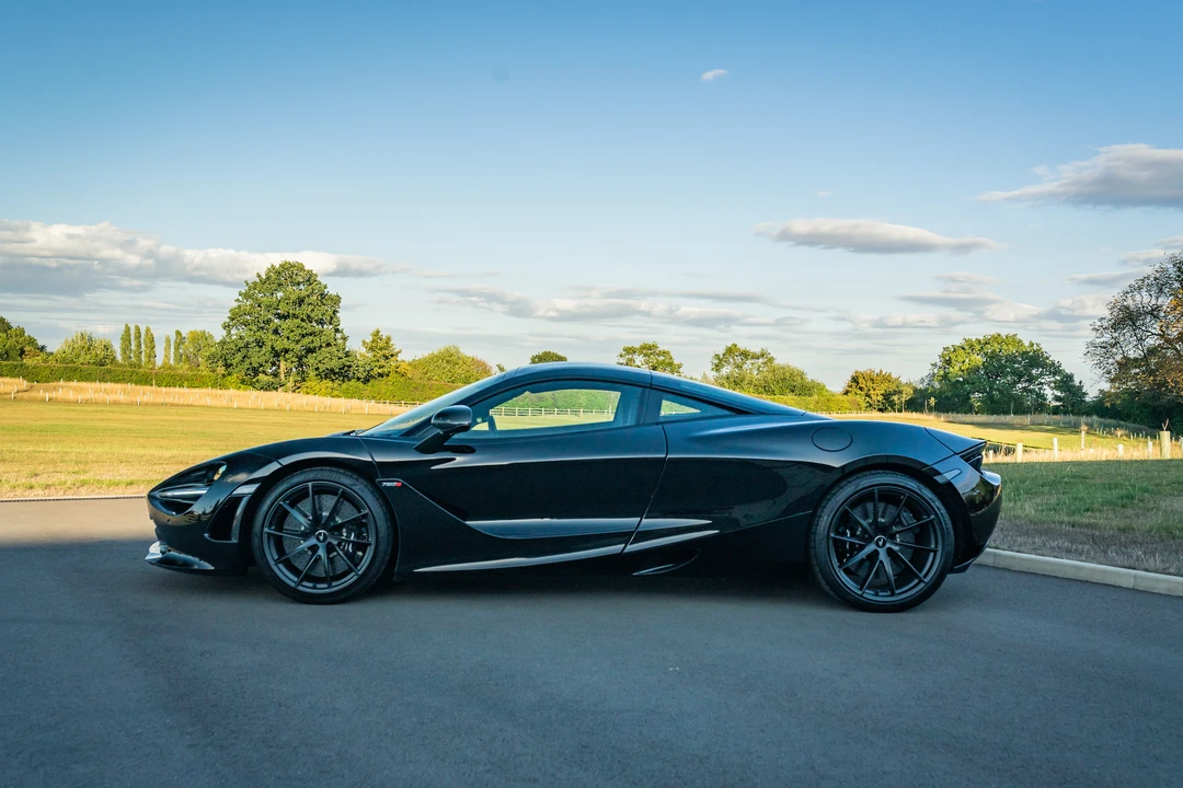 2019 McLaren 720S - Image 9 of 30
