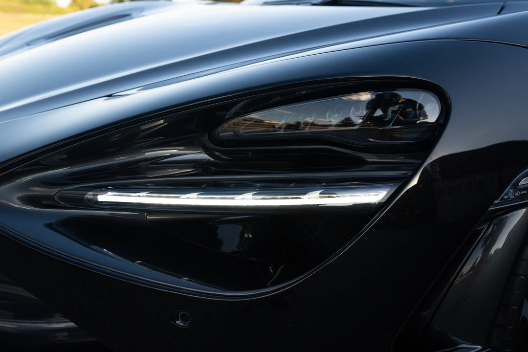 2019 McLaren 720S - Image 28 of 30