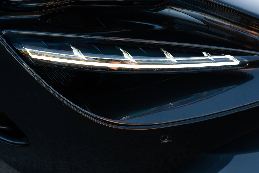 2019 McLaren 720S - Image 29 of 30