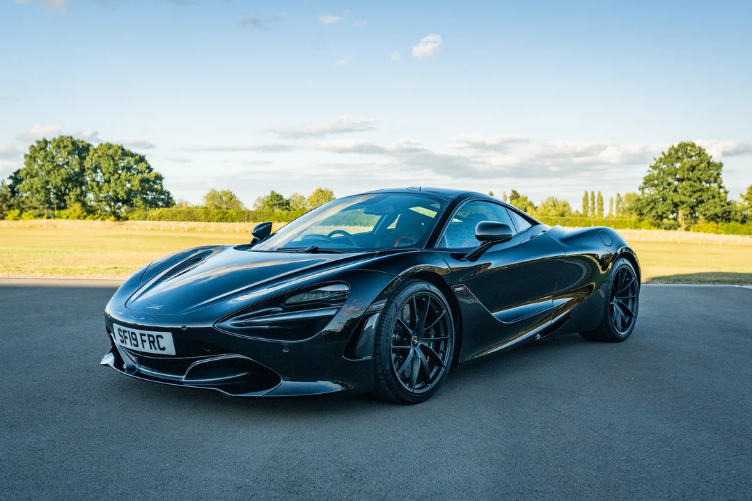 2019 McLaren 720S - Image 10 of 30