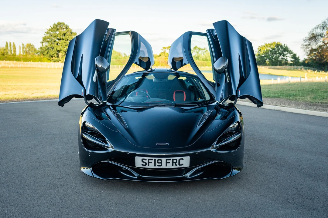 2019 McLaren 720S - Image 15 of 30