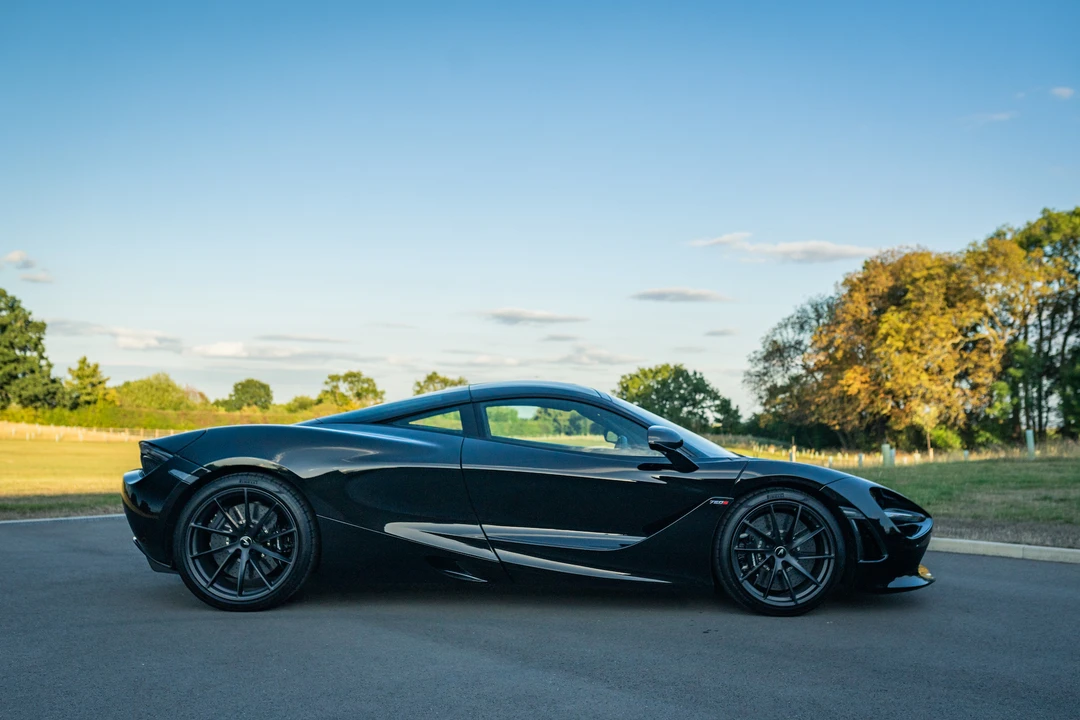 2019 McLaren 720S - Image 5 of 30