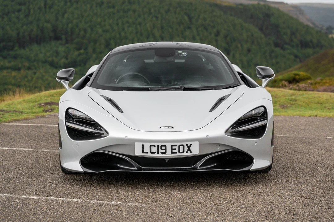 2019 McLaren 720S - Image 10 of 31