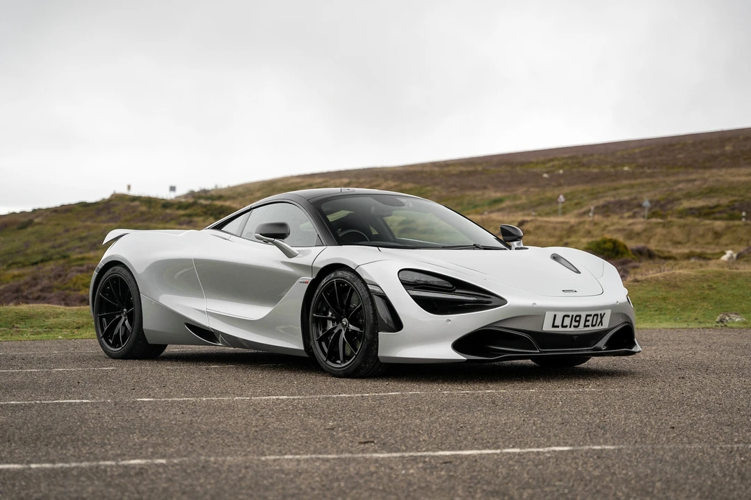 2019 McLaren 720S - Image 9 of 31