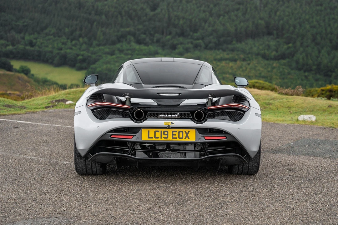 2019 McLaren 720S - Image 6 of 31
