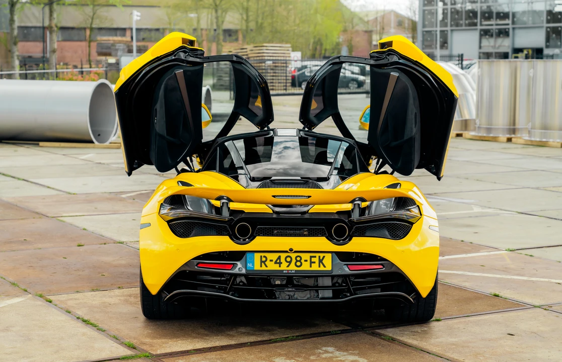 2019 McLaren 720S - Image 20 of 31