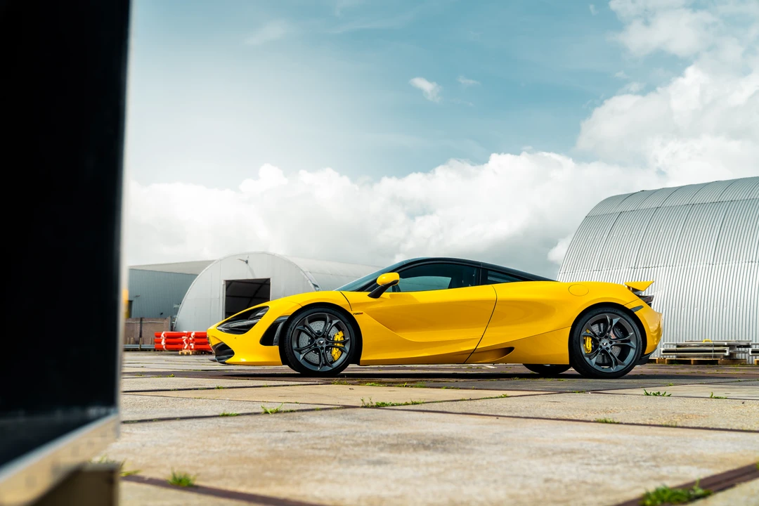 2019 McLaren 720S - Image 17 of 31