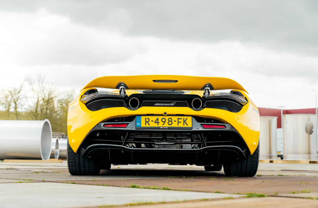 2019 McLaren 720S - Image 6 of 31