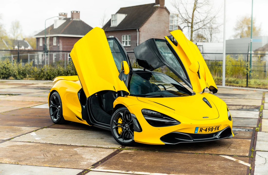 2019 McLaren 720S - Image 18 of 31