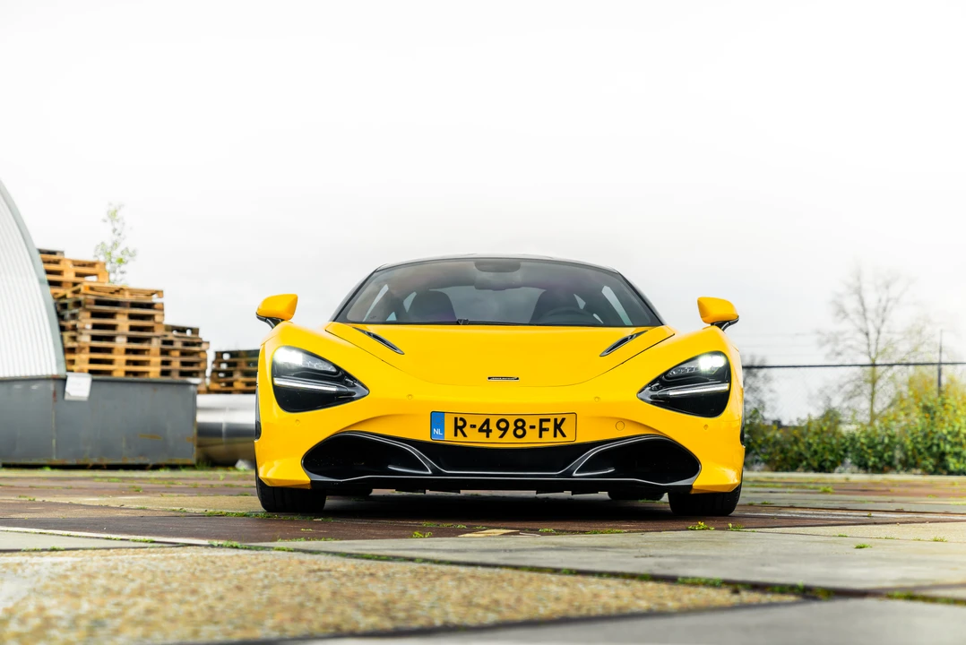 2019 McLaren 720S - Image 10 of 31