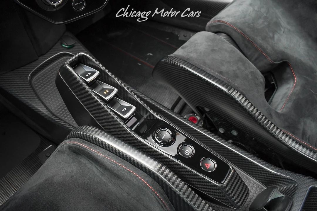 2019 McLaren Senna - Image 15 of 31