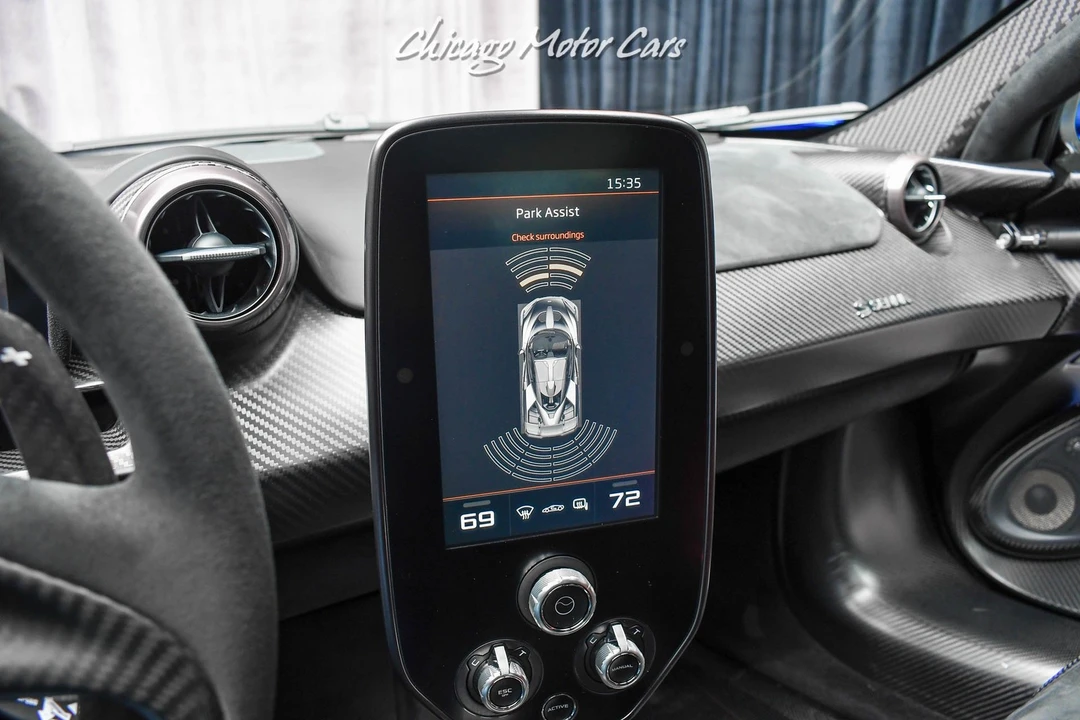 2019 McLaren Senna - Image 14 of 31