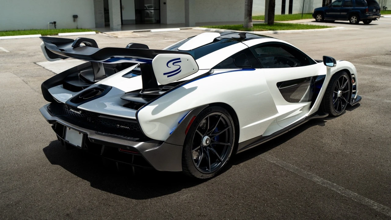 2019 McLaren Senna - Image 10 of 31