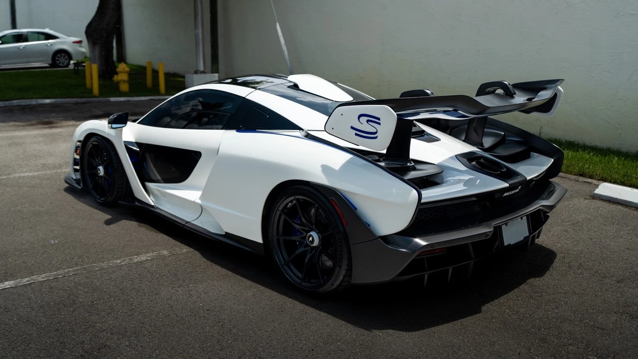 2019 McLaren Senna - Image 12 of 31