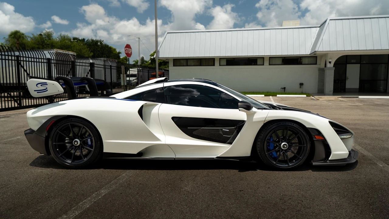 2019 McLaren Senna - Image 9 of 31